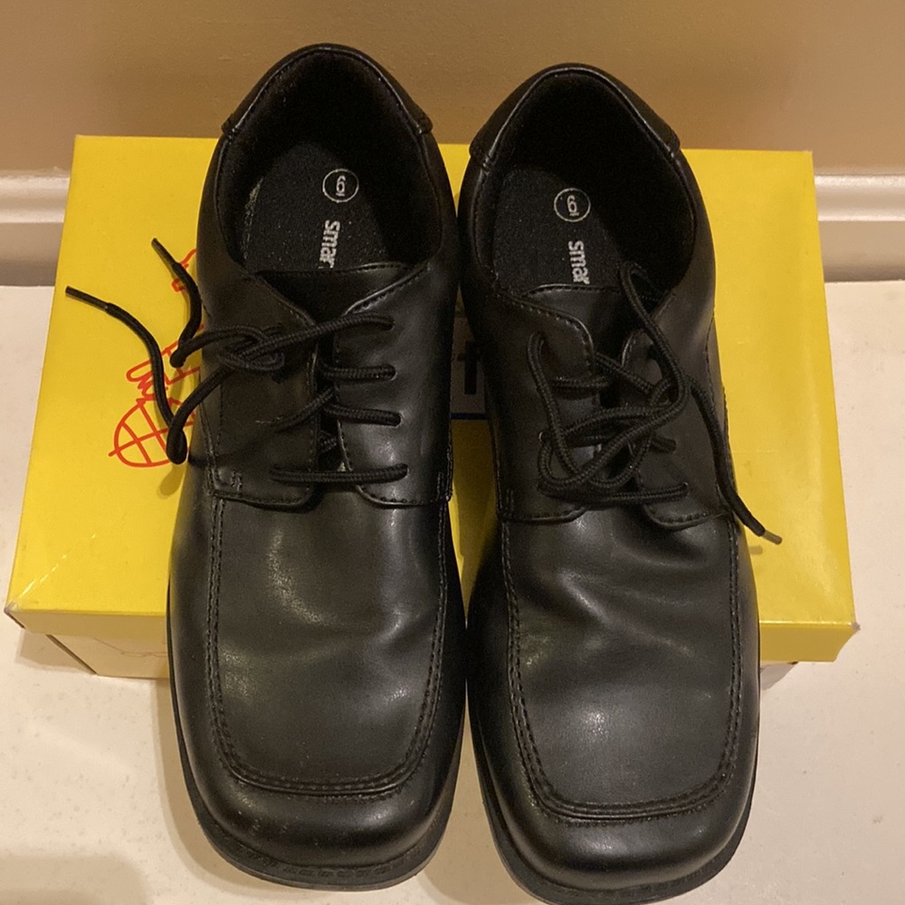 BOYS Smart Fit SKID RESISTANT BLACK LACED OXFORD DRESS SHOE in original box Sz 6